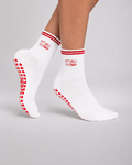 Hot Girls Do Pilates — Rutschfeste Pilates Socken mit Herz-Grip | Matcha Moves
