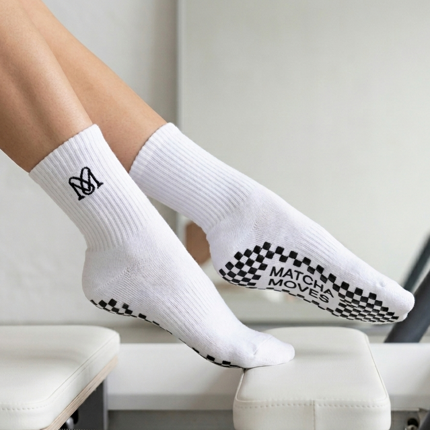 Matcha Moves Grip Socks Unisex — Anti-Rutsch-Sohle für Pilates Yoga Barre Studio