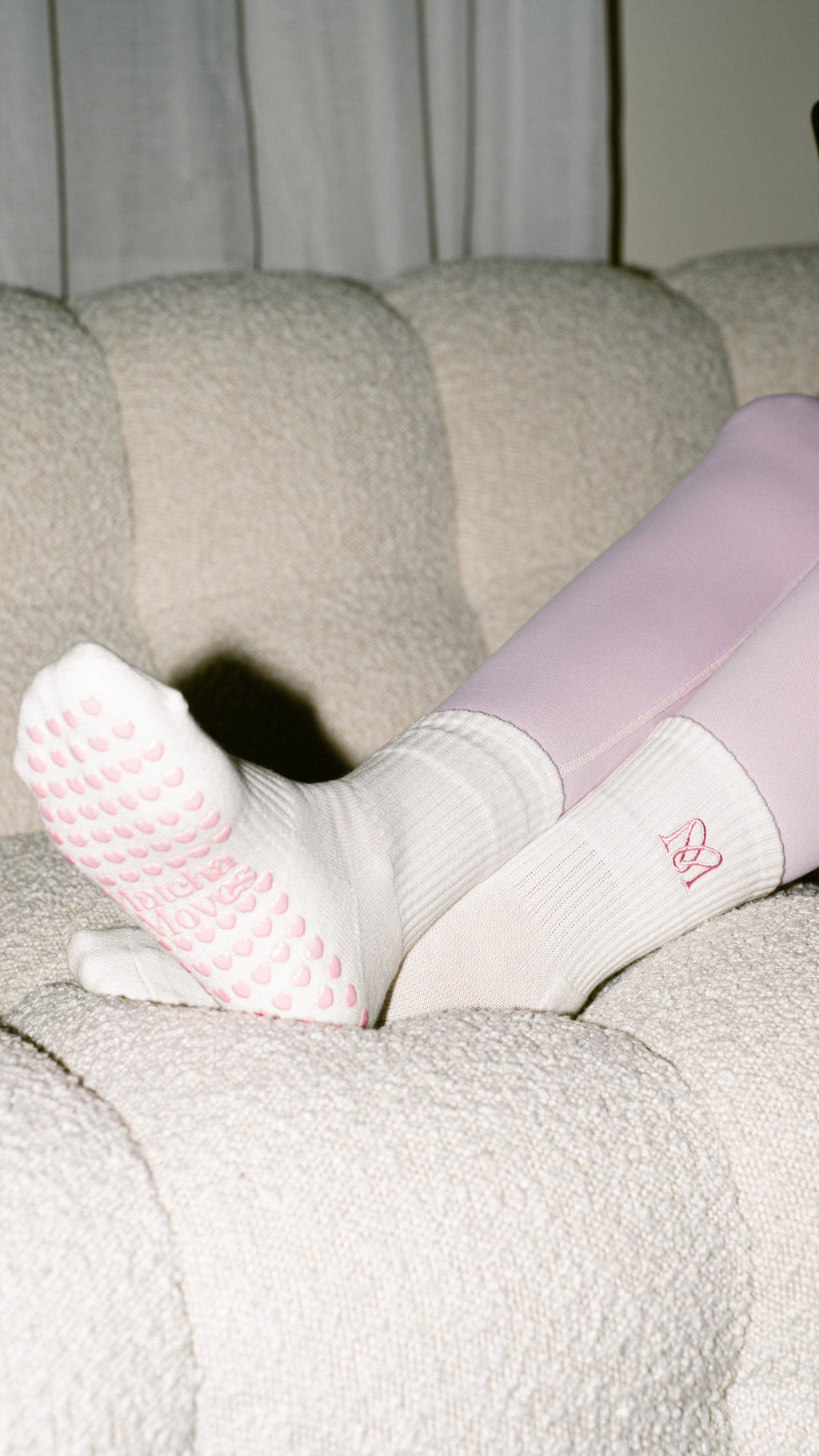 Pink Power — Rutschfeste Pilates Socken mit Herzen-Grip | Matcha Moves